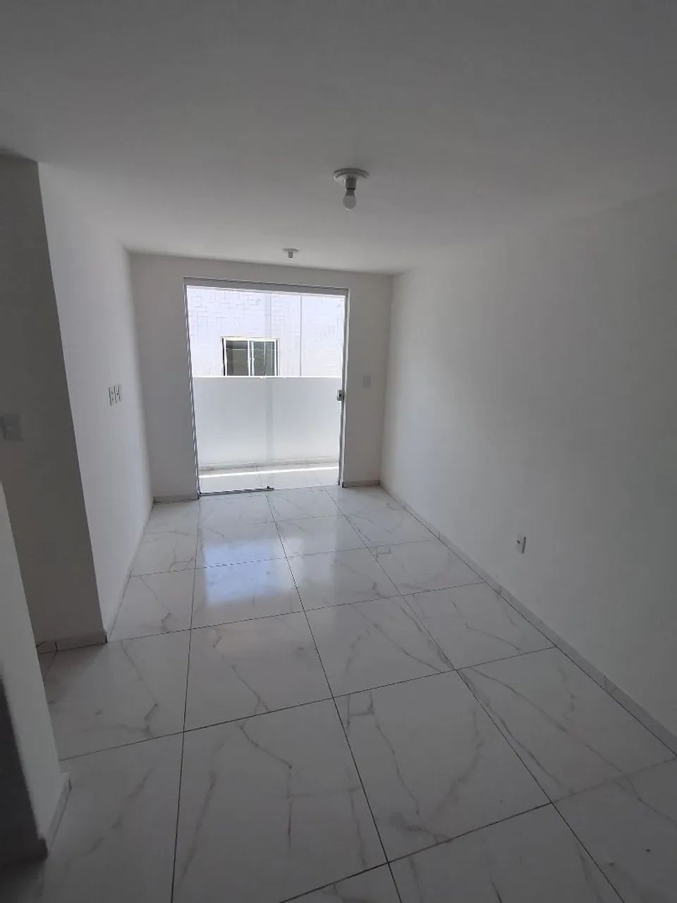 ALUGO APARTAMENTO 52M² COM SUÍTE E VARANDA - COMEÇO DO VALENTINA - Foto 3