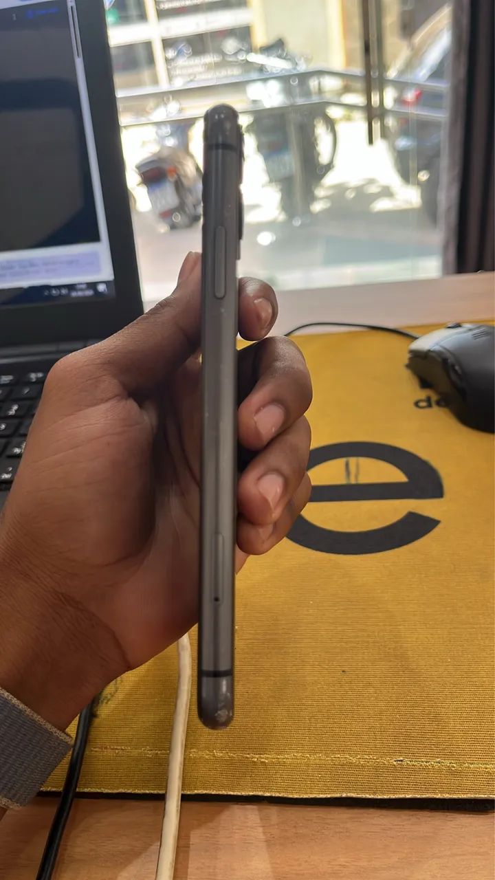 Iphone 11 Preto 64GB - Foto 2