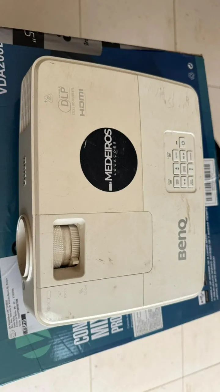 PROJETOR BENG + TRIPE + TELA 100 POLEGADAS (1,80X1,80) - Foto 4