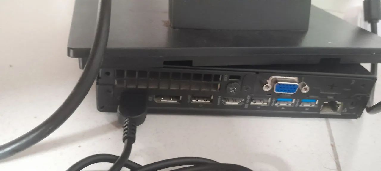 Mini pc lenovo ThinkCentre M720q e Monitor Dell 19 polegadas. - Foto 3