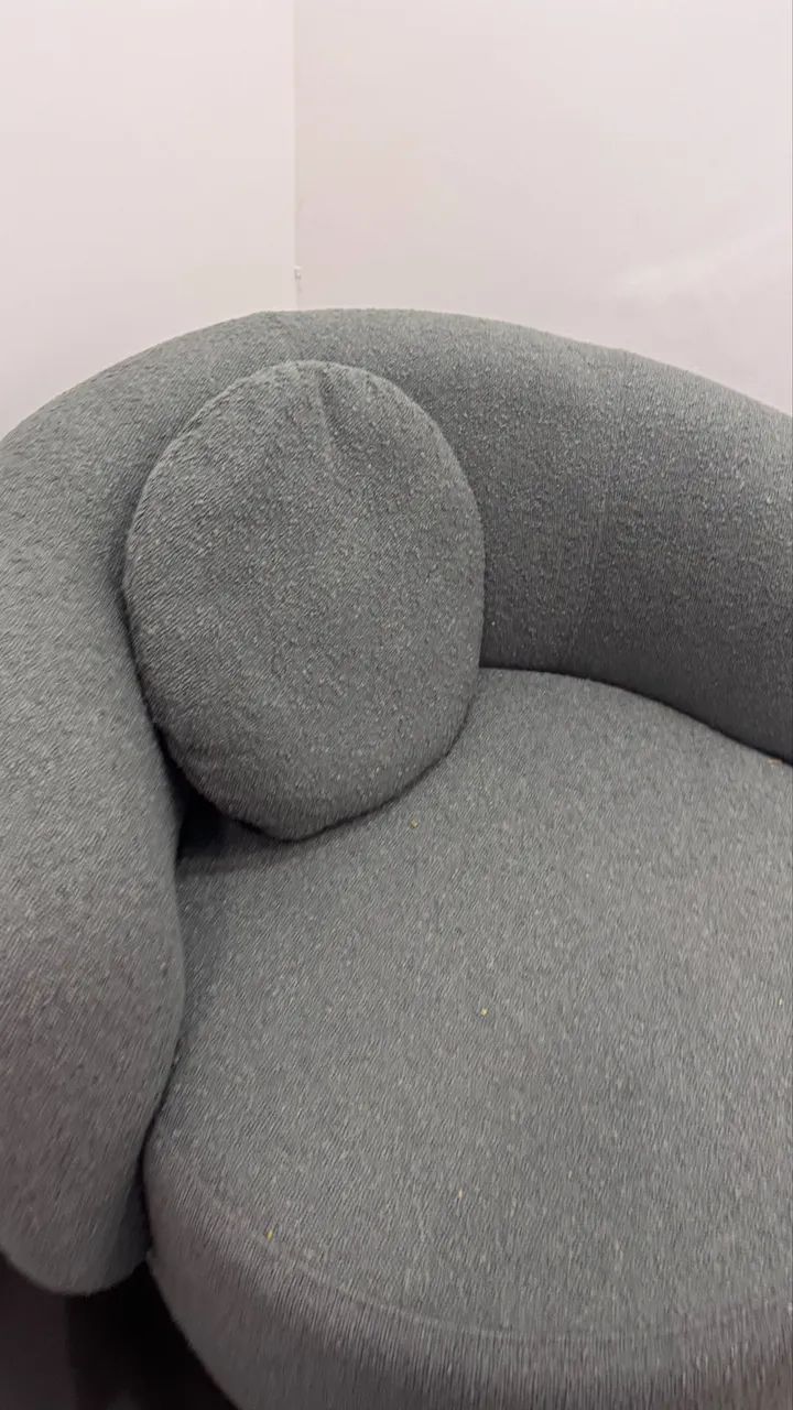Poltrona Boucle TokStok cinza perfeito  - Foto 4