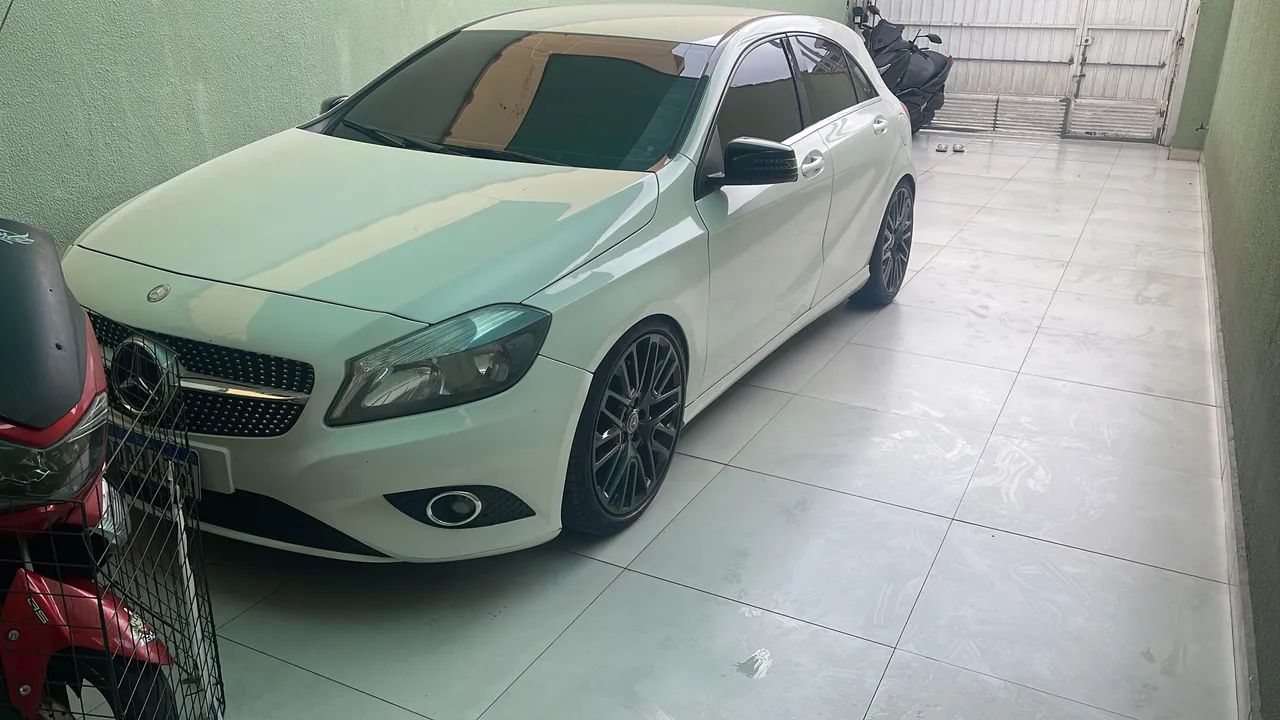 Mercedes-Benz Classe A 200 1.6 TB 16V Style 156cv Aut. 2014