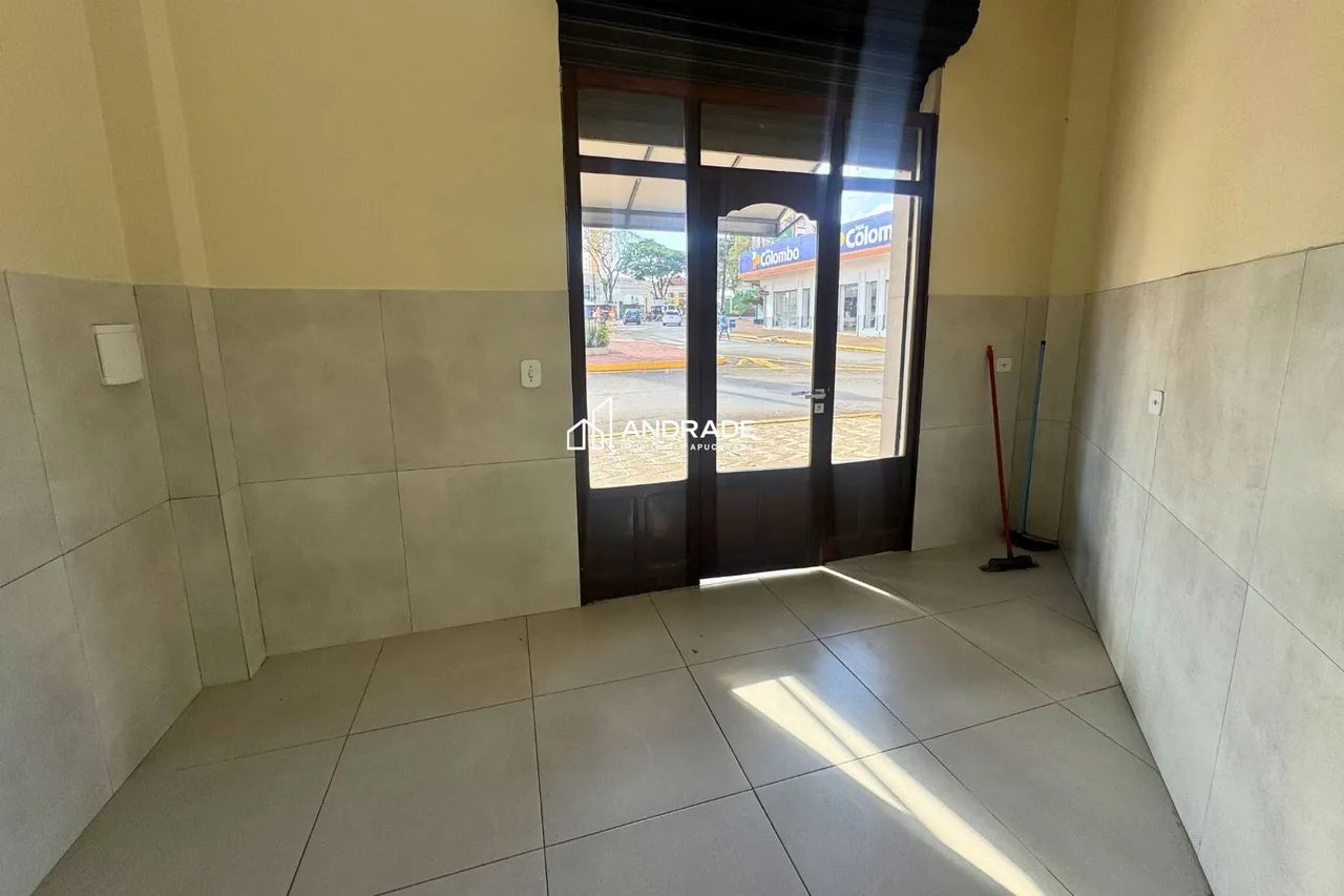 Sala para locação- Avenida Curitiba, Centro, Apucarana, PR - Foto 5