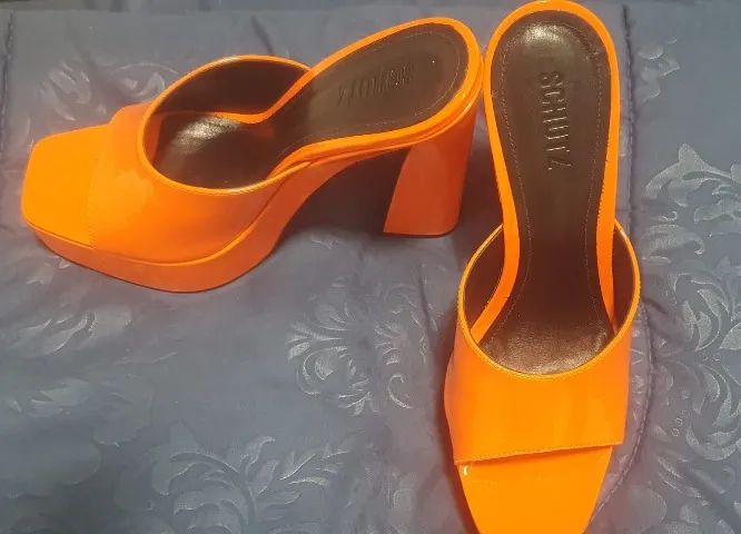 sapato mule plataforma laranja schutz new wedge - Foto 4