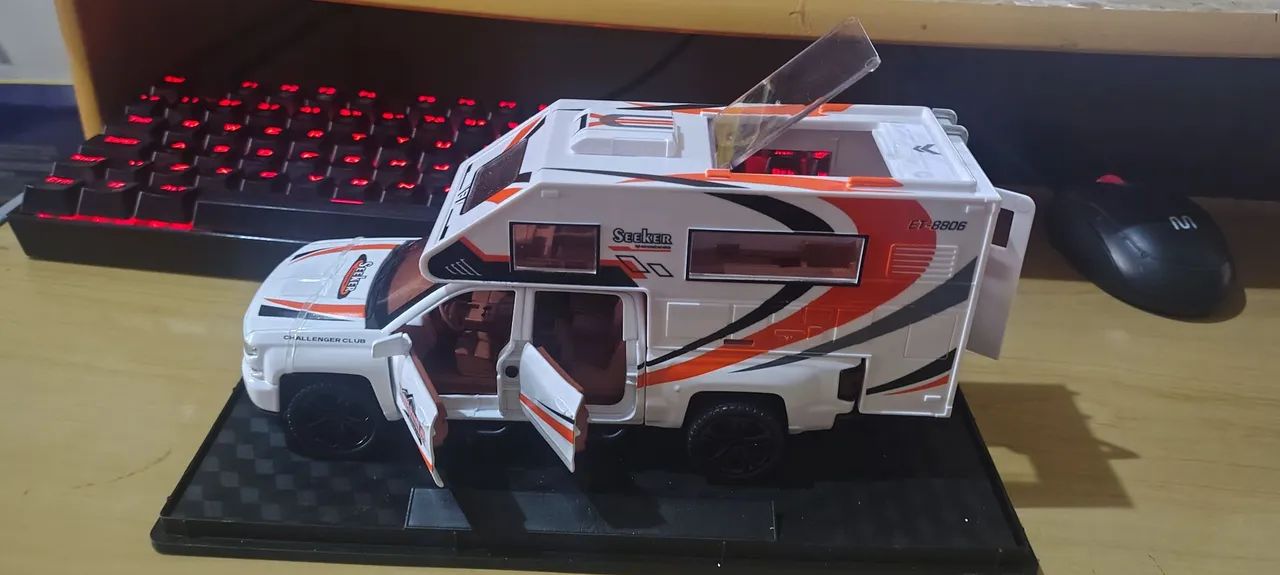 Miniatura Silverado escala 1/24 - Foto 2