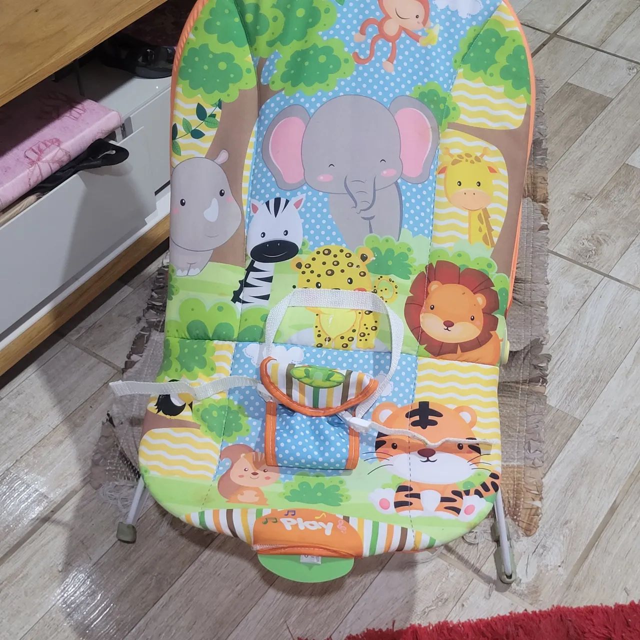 Cadeira descanso para bebê vibratória 