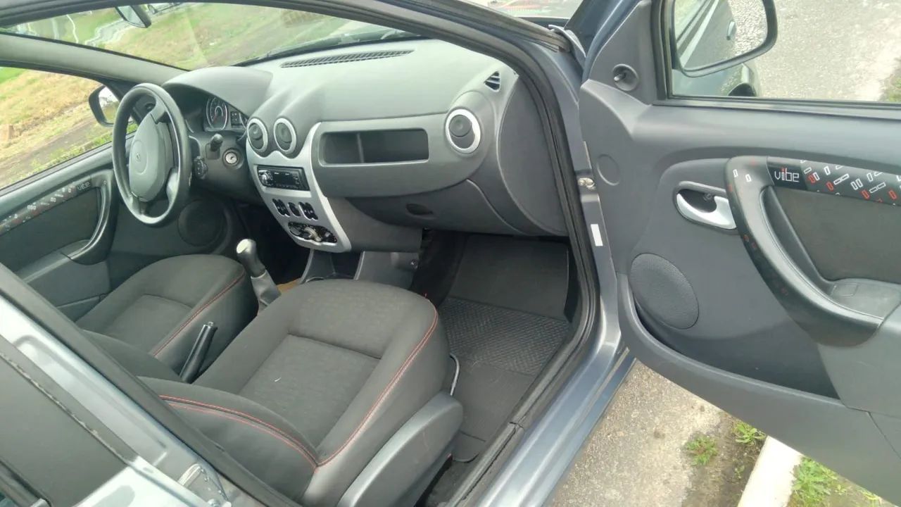 Renault Sandero Expression Hi-flex 1.6 8V 5P 2010 - Foto 4