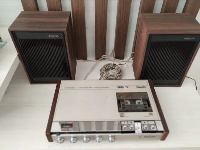 PHILIPS　NEOTAN A90 USED Gravador e Tape Deck Philips N2400 com as caixas Originais