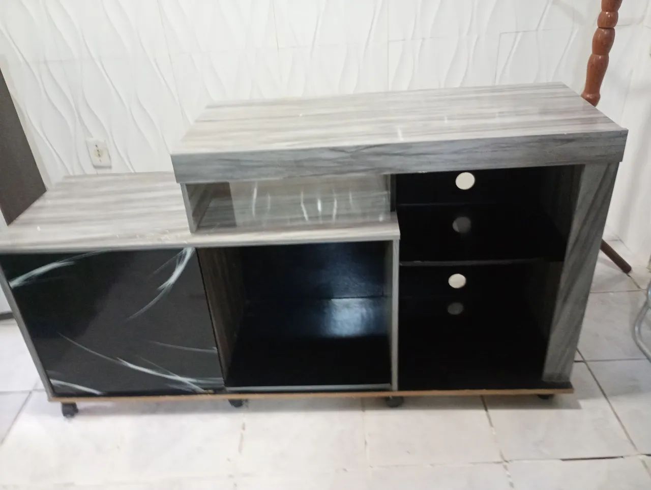 Rack lindo seminovo pequeno 