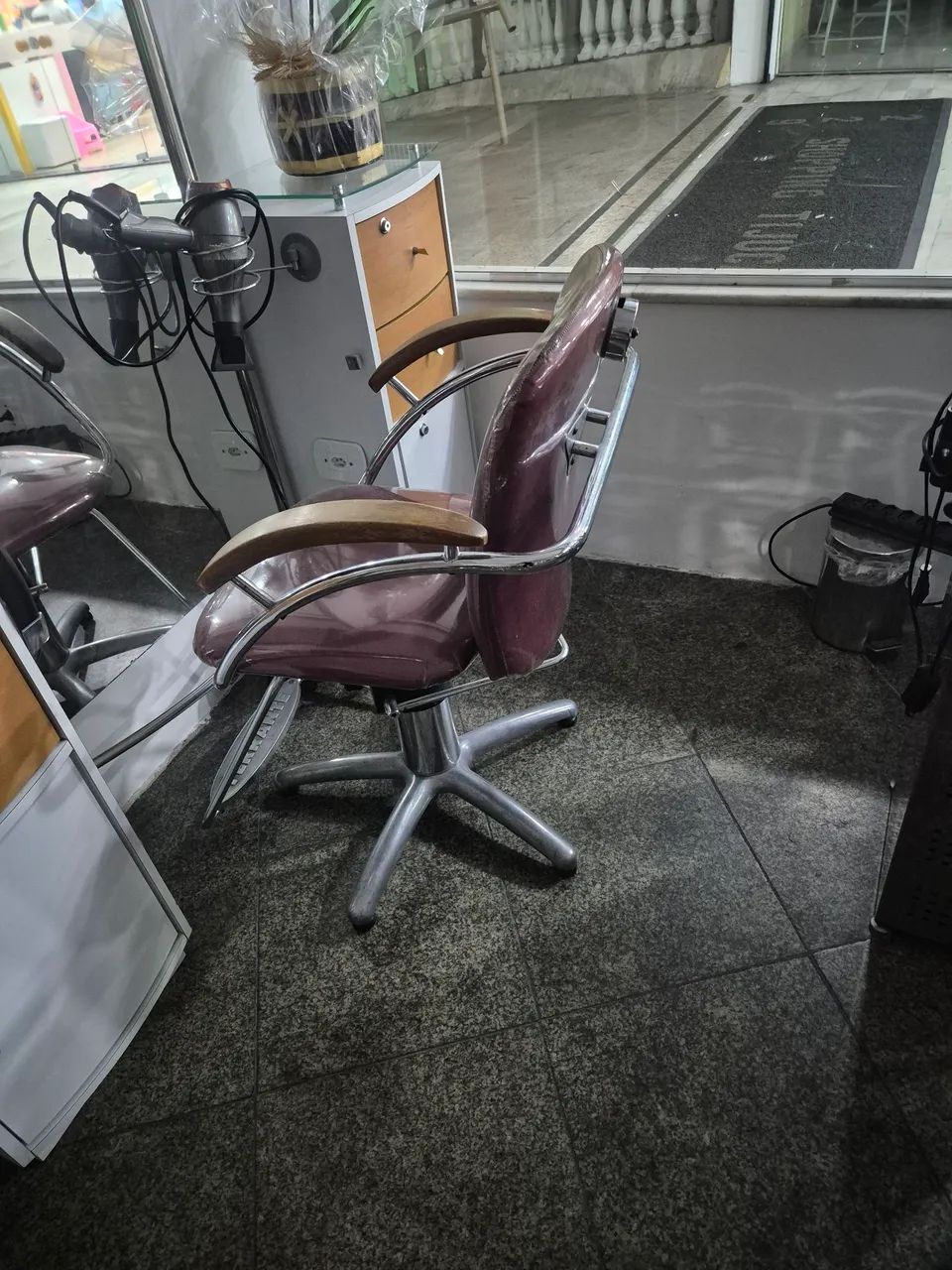Móveis de salão 