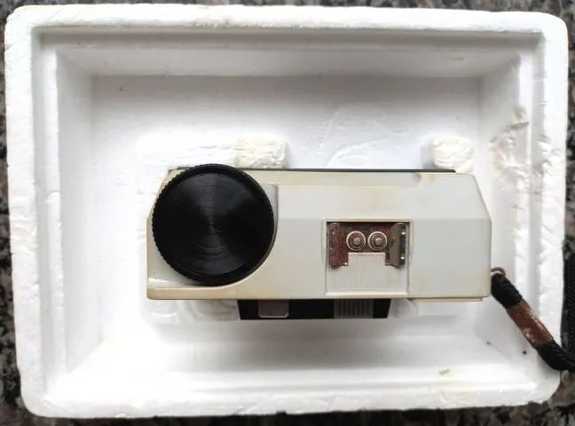 Camera Kodak Instamatic 25 - Foto 4