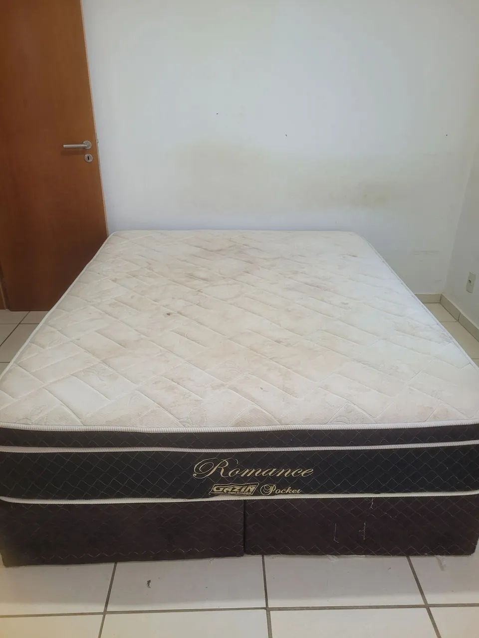 Cama Box casal Queen