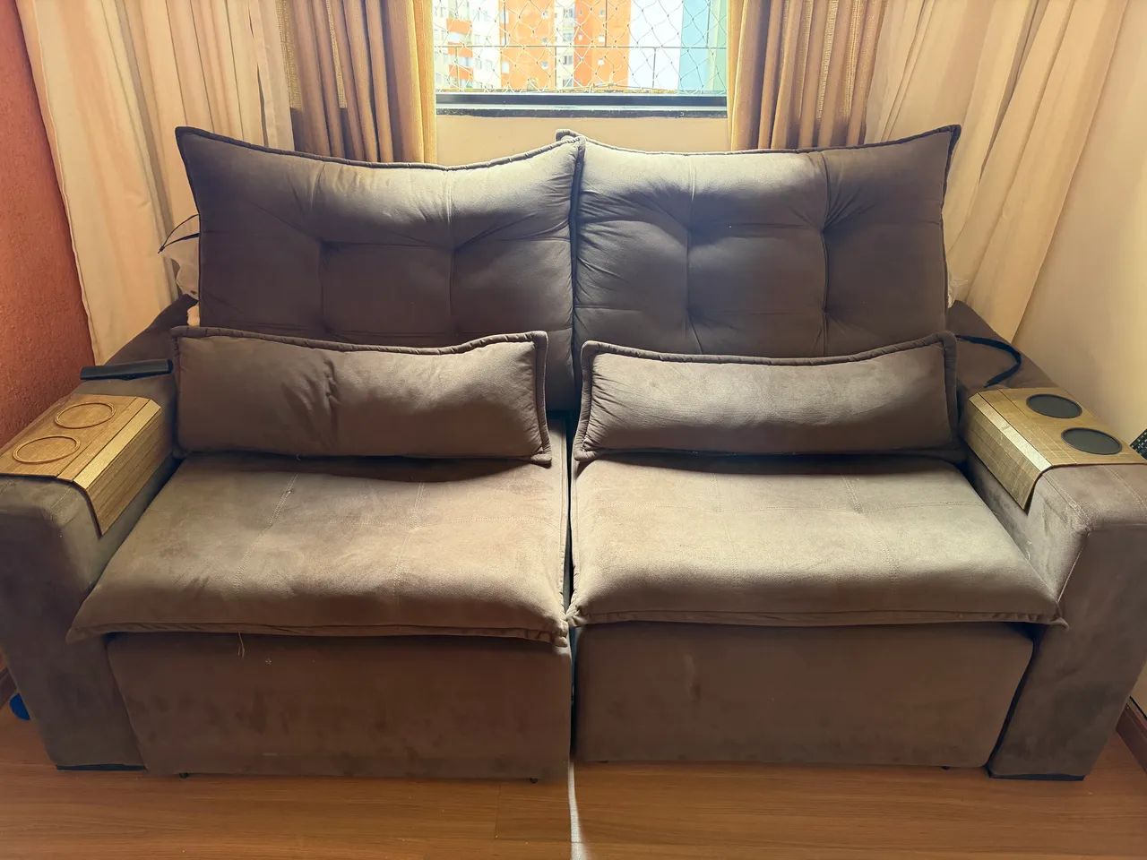 Vende-se sofá retrátil semi novo  - Foto 4