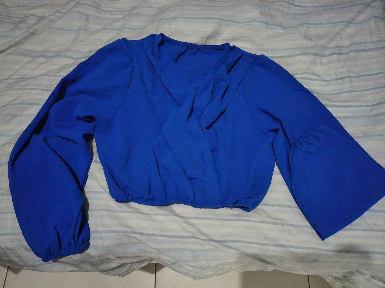 Cropped azul NOVO  - Foto 3