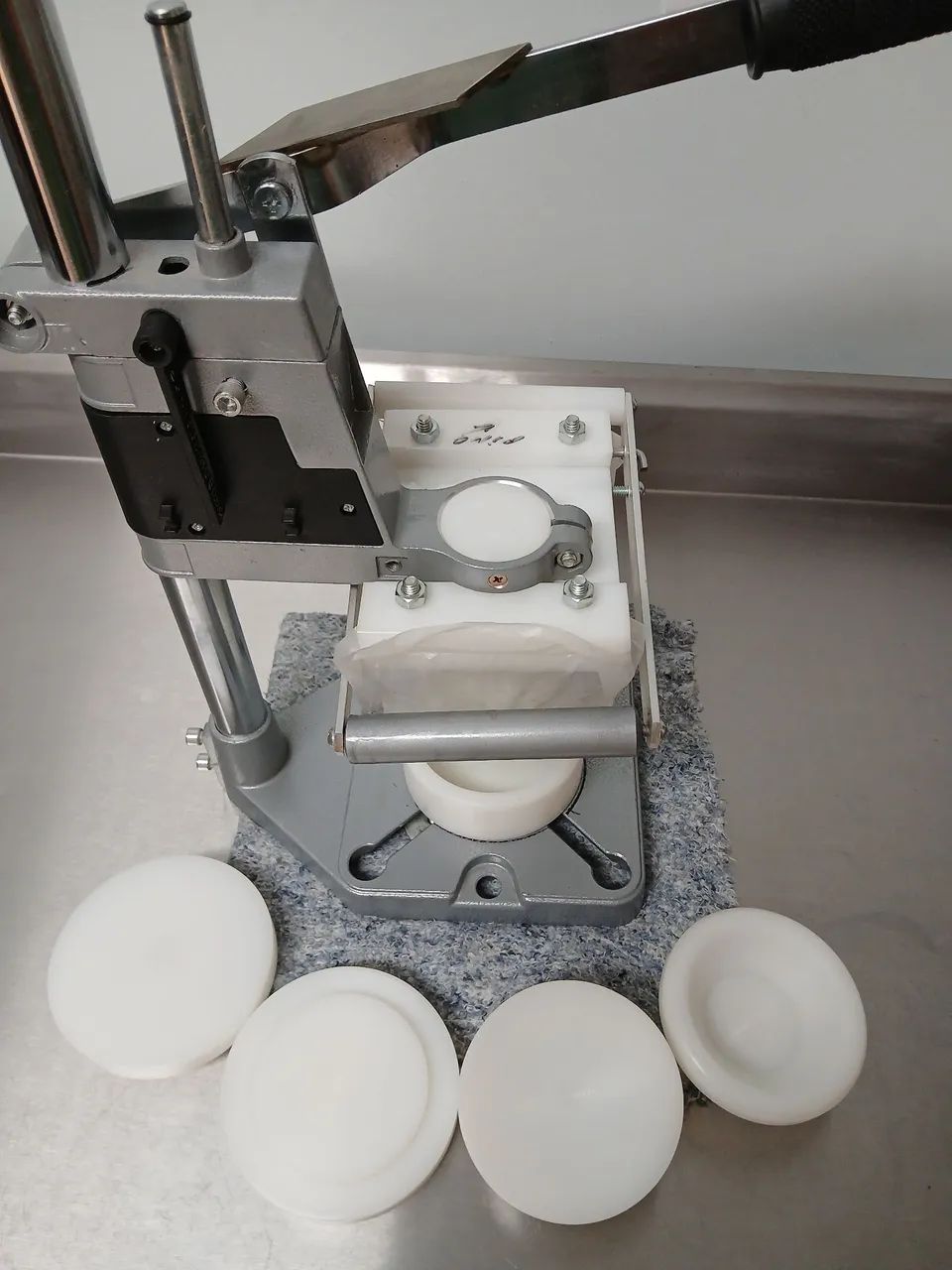 Máquina de Produzir Empadas com Extrator de formas  - Foto 2