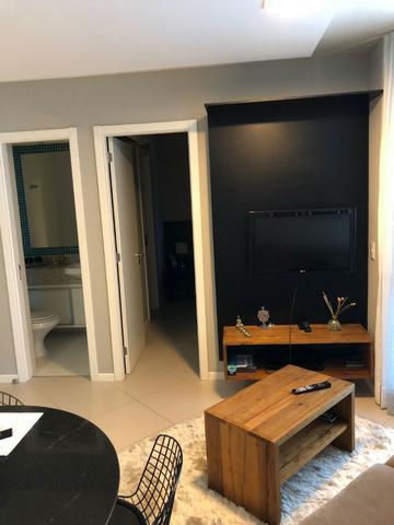 Apartamento Tancredo Neves Mundo Plaza 2 suítes finamente decorado 2 vagas Nascente - Foto 12