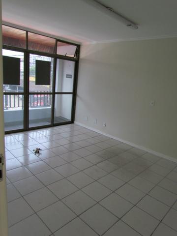 Sala Comercial Capão Raso - Foto 6
