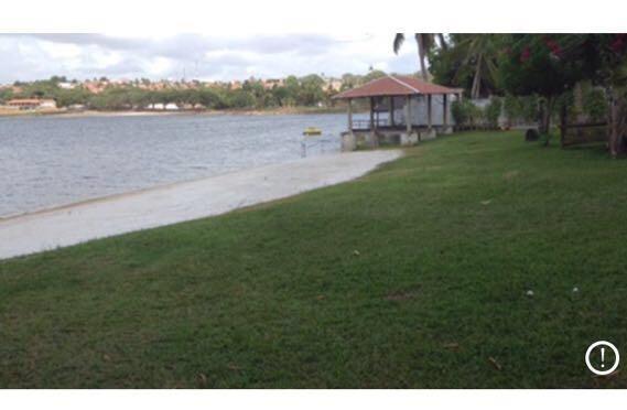 Erreno na Lagoa de Extremoz. Terreno muito bem localizado, em área nobre da lagoa