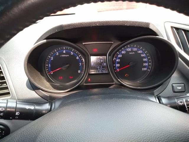 Vende HB20 Premium 2014 automático, em ótimo estado - Foto 5