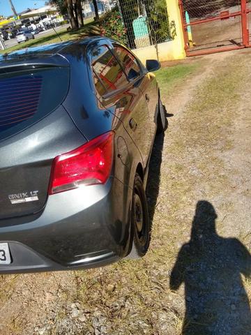 Onix lt 1.0 completo ja 6 macha 2016/17 passando financiamento - Foto 8