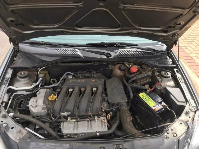 Vende-se Renault Clio Sedan 2006 - Foto 8
