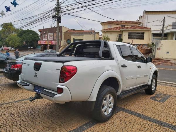 L200 TRITON 2014/2015 2.4 HLS 4X2 CD 16V FLEX 4P MANUAL - Foto 4