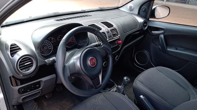 FIAT GRAND SIENA ATTRACTIVE 1.4 Ano 18/18 - Foto 6