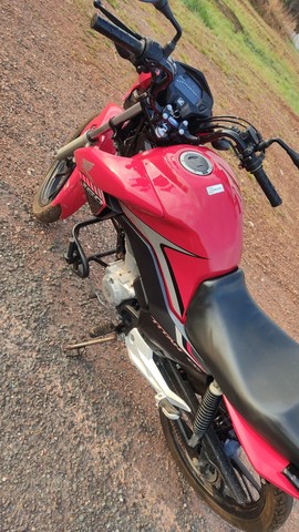 TITAN 160