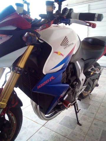 CB 1000R COM ABS