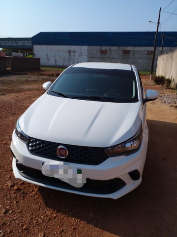 VENDO FIAT ARGO DRIVE.