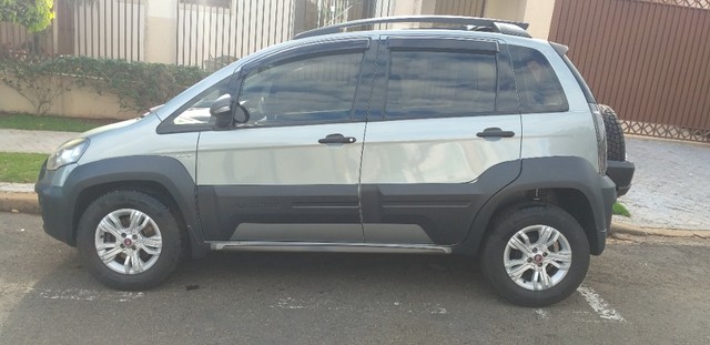 IDEA ADVENTURE DUALOGIC 1.8 49.600 KM SEM IGUAL LEIA AS CARACTERÍSTICAS