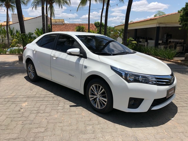 COROLLA XEI 2015