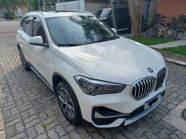 BMW X1 BRANCO