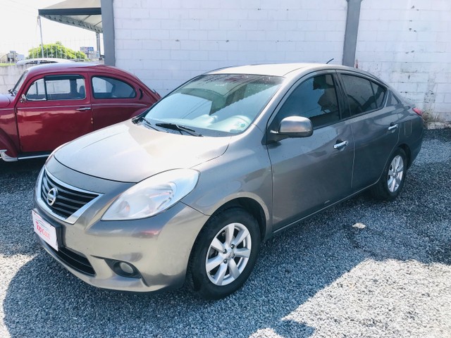 NISSAN VERSA SEL 1.6 2014
