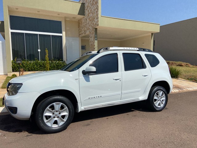 DUSTER 2017 FLEX 2.0DYNAMIQUE AUTOMÁTICO MUITO NOVA, REVISADA NA CONCESSIONÁRIA.