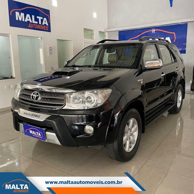 TOYOTA HILUX SW4 SRV D4-D 4X4 3.0 TDI DIES. AUT DIESEL 2010