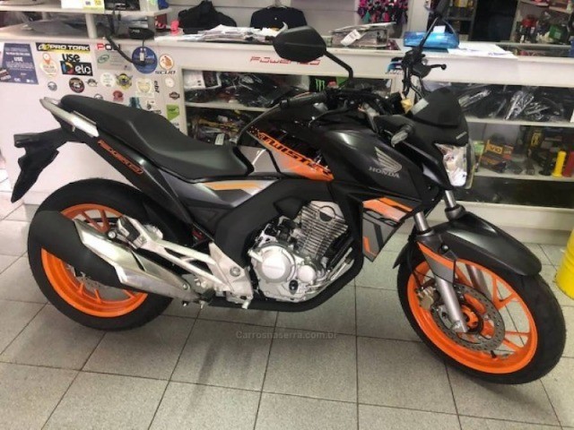 TWISTER 2021  VENDO OU TROCO POR CARRO OU MOTO 