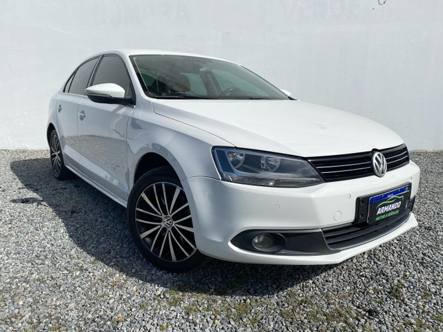 JETTA TSI 211CV 2012 COM INTERNA CARAMELO AUTOMÁTICO