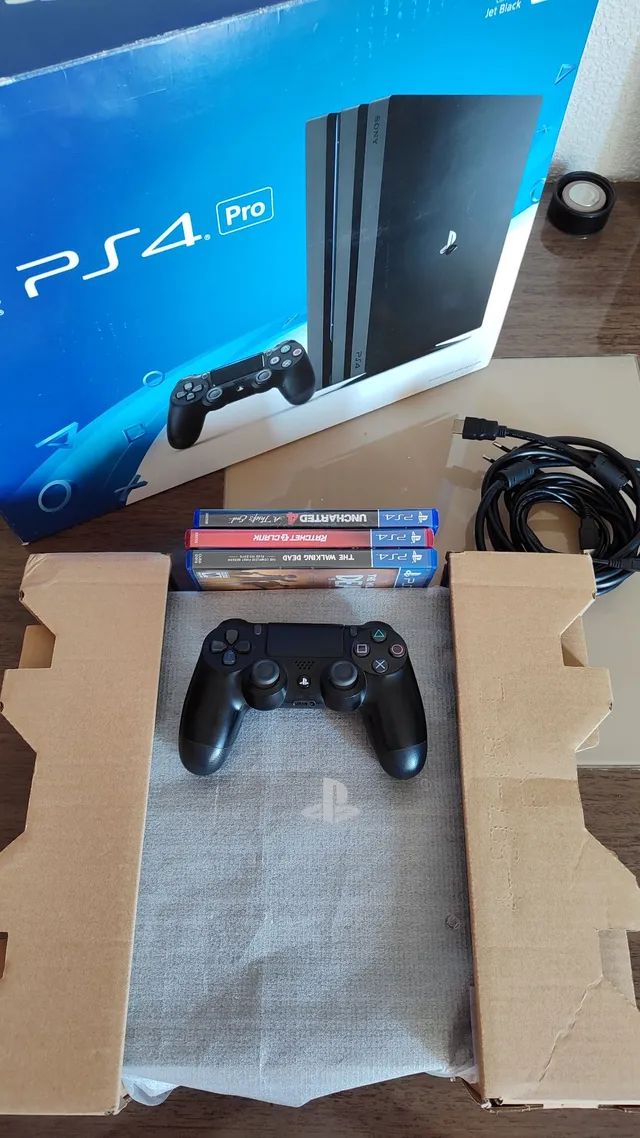 PS4 PRO semi novo - Videogames - Taguatinga Norte (Taguatinga), Brasília  1258755576