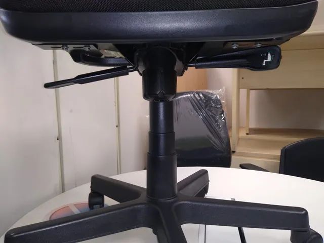 Cadeira de Escritório Diretor Cavaletti - Foto 3