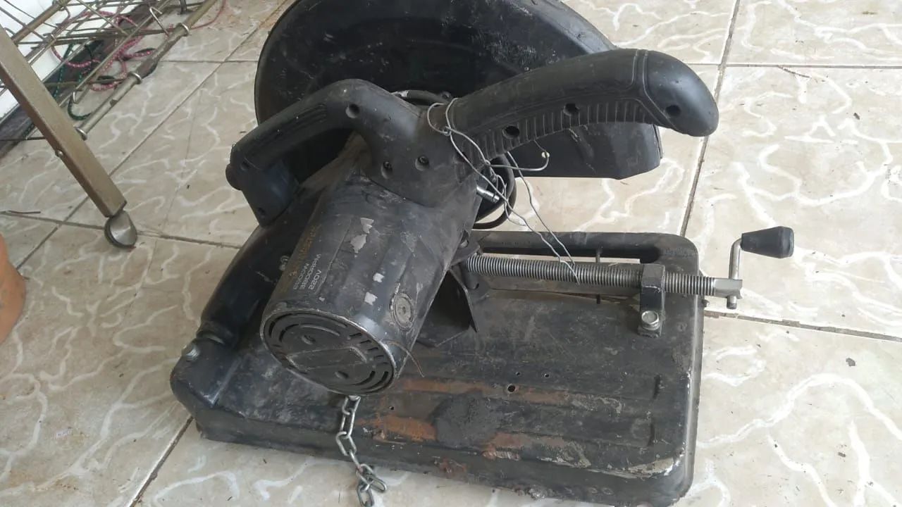 Poli corte Hamer sucata  - Foto 2