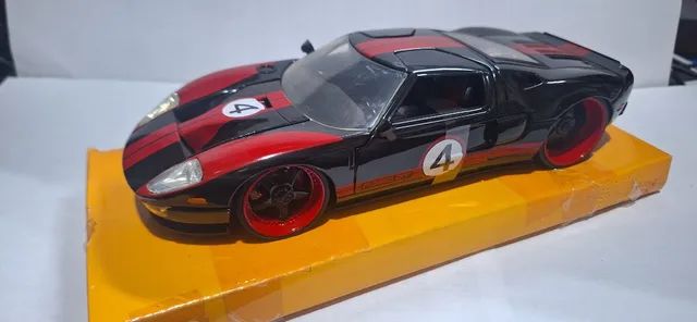 miniatura ford gt 2005 - 1:24 - jada colecctor club - edição limitada de 5000. - Foto 2