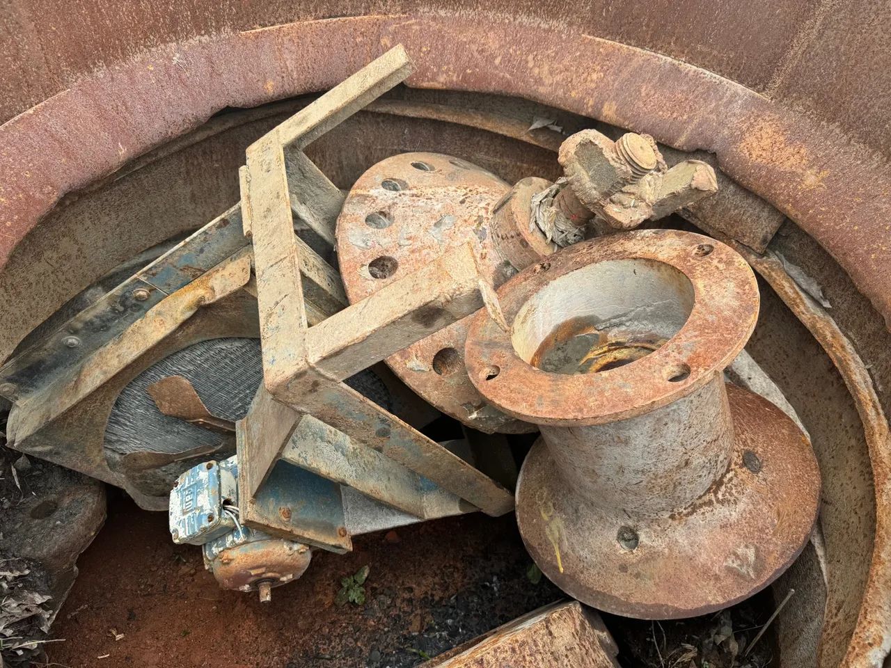 Britador 120 F marca faço ( vendo no estado ) - Foto 2