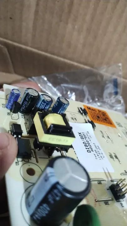 Placa de Potência da Geladeira Electrolux DI80/80X