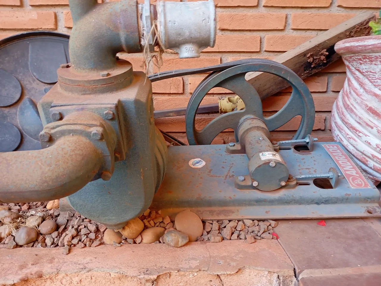 Bomba d'água para irrigação - Seminovo