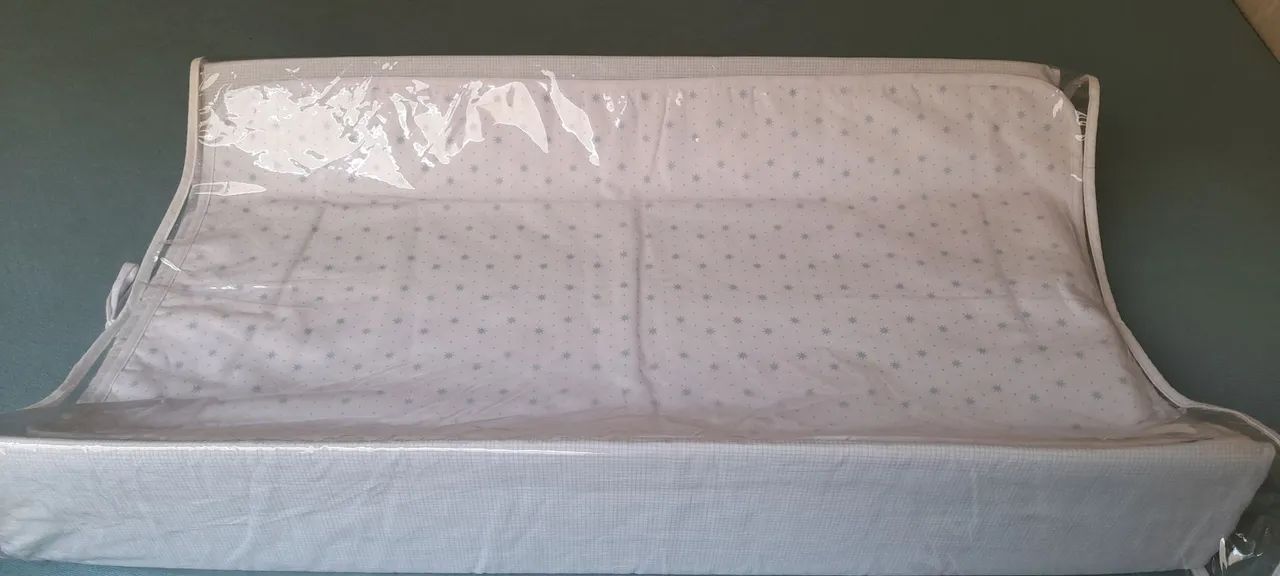 Trocador infantil com cobertura em plástico.  - Foto 4
