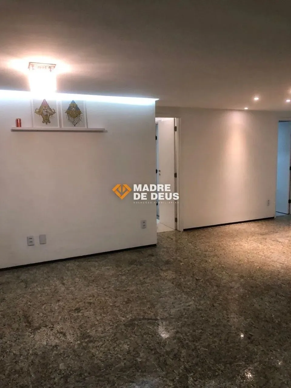 Cobertura com 135 m² no Ed Salinas