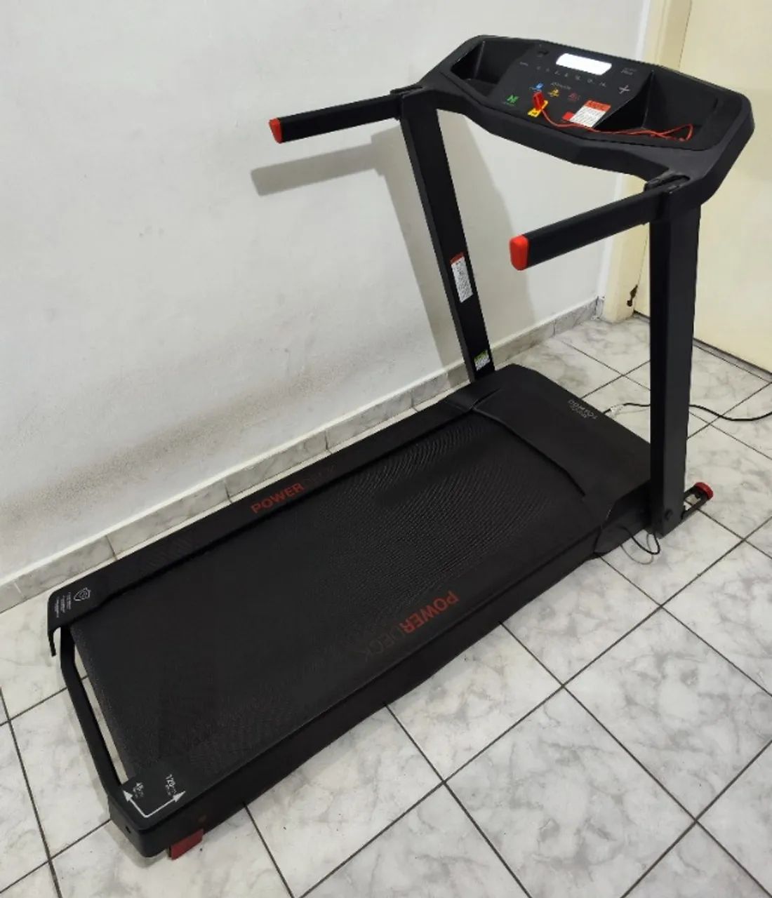 Esteira de Treino Domyos Run100E 110 Volts