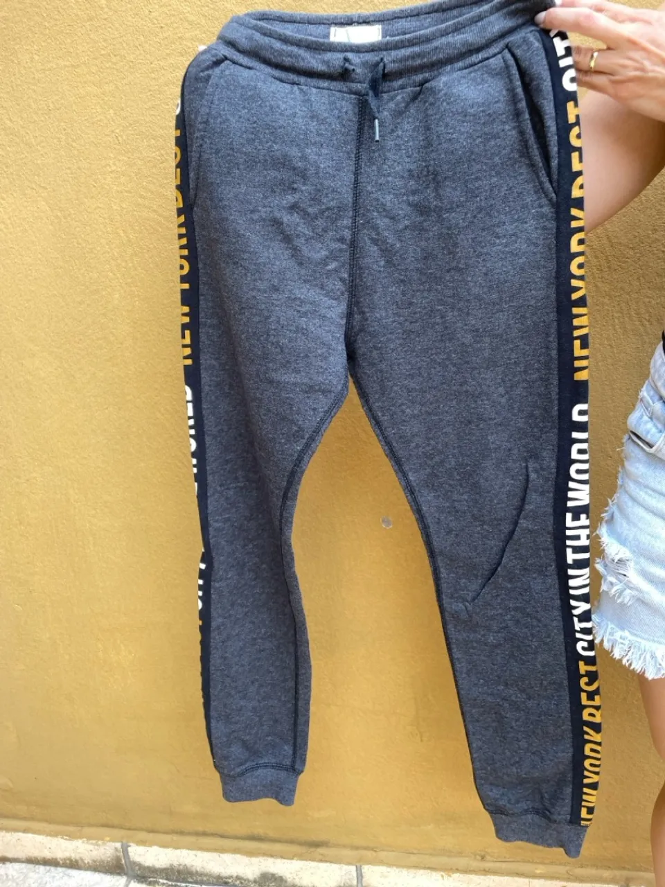 Calça de moletom cinza