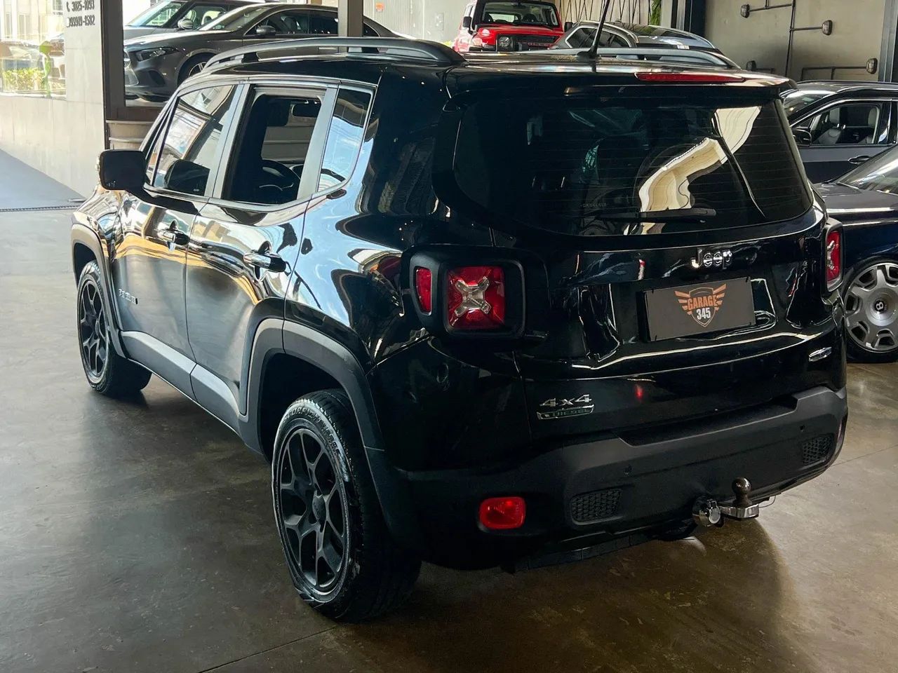 RENEGADE  LONGITUDE 2.0 TURBO 4X4 PRETA 2016/2016 - Foto 2